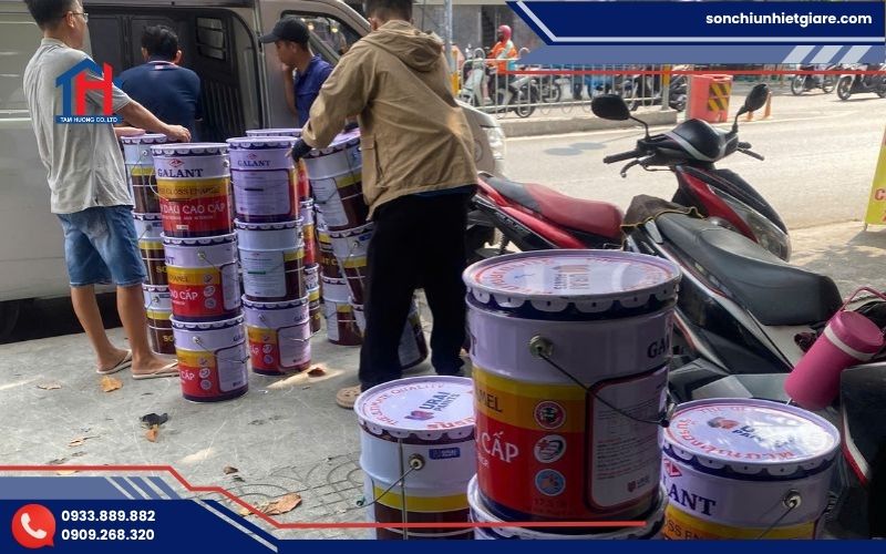 Sản phẩm đặc biệt phù hợp với các hạng mục sắt thép thường xuyên tiếp xúc với môi trường ngoài trời