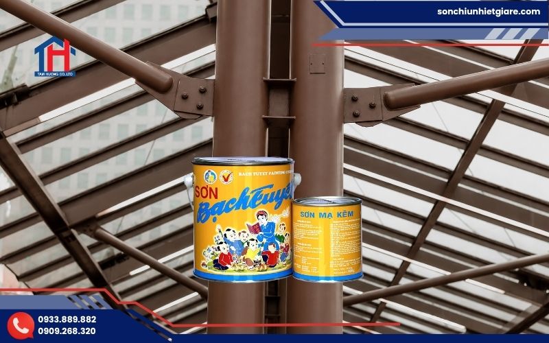 Sơn mạ kẽm Bạch Tuyết K302 với gam màu nâu sang trọng, hiện đại
