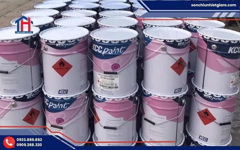 Sơn sàn Epoxy KCC được ưa chuộng nhờ khả năng chịu lực và chống mài mòn cực tốt